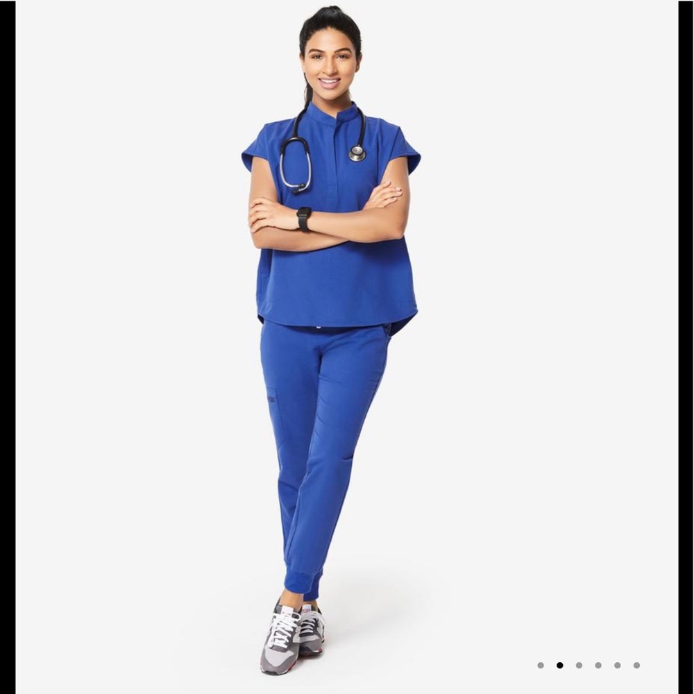 NWT FIGS Zamora Joggers Scrubs Pants Winning Blue - Picture 2 of 11